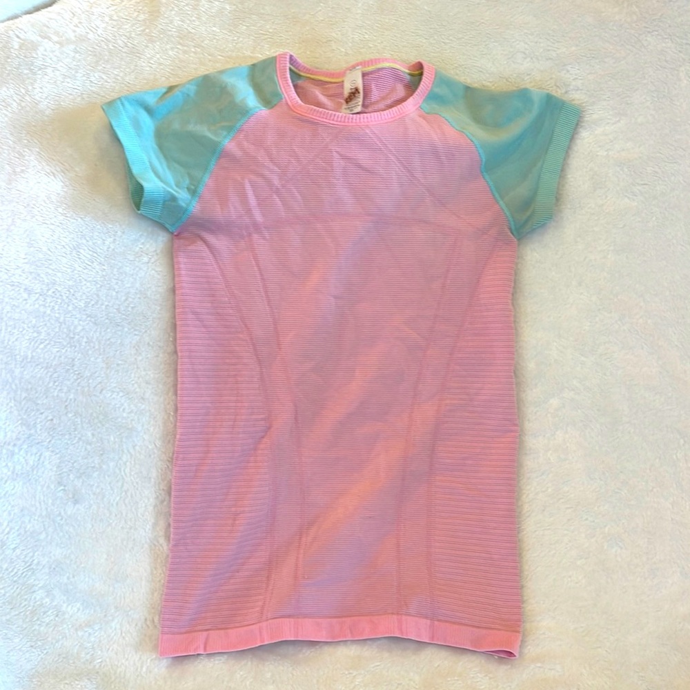 Ivivva shirt pink/green